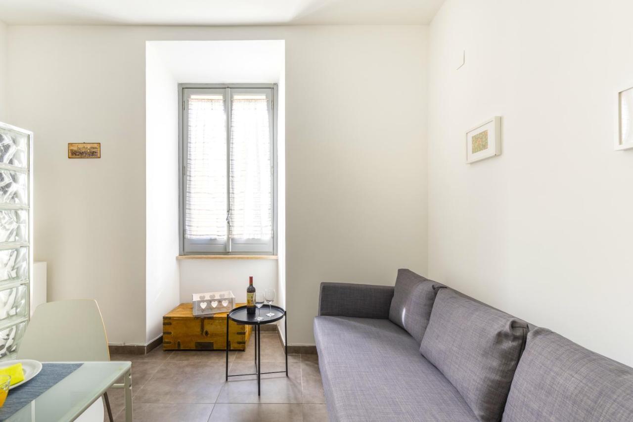 Hostly - Nicole Apartment Volturno- Full Rome Center Roma Exterior foto