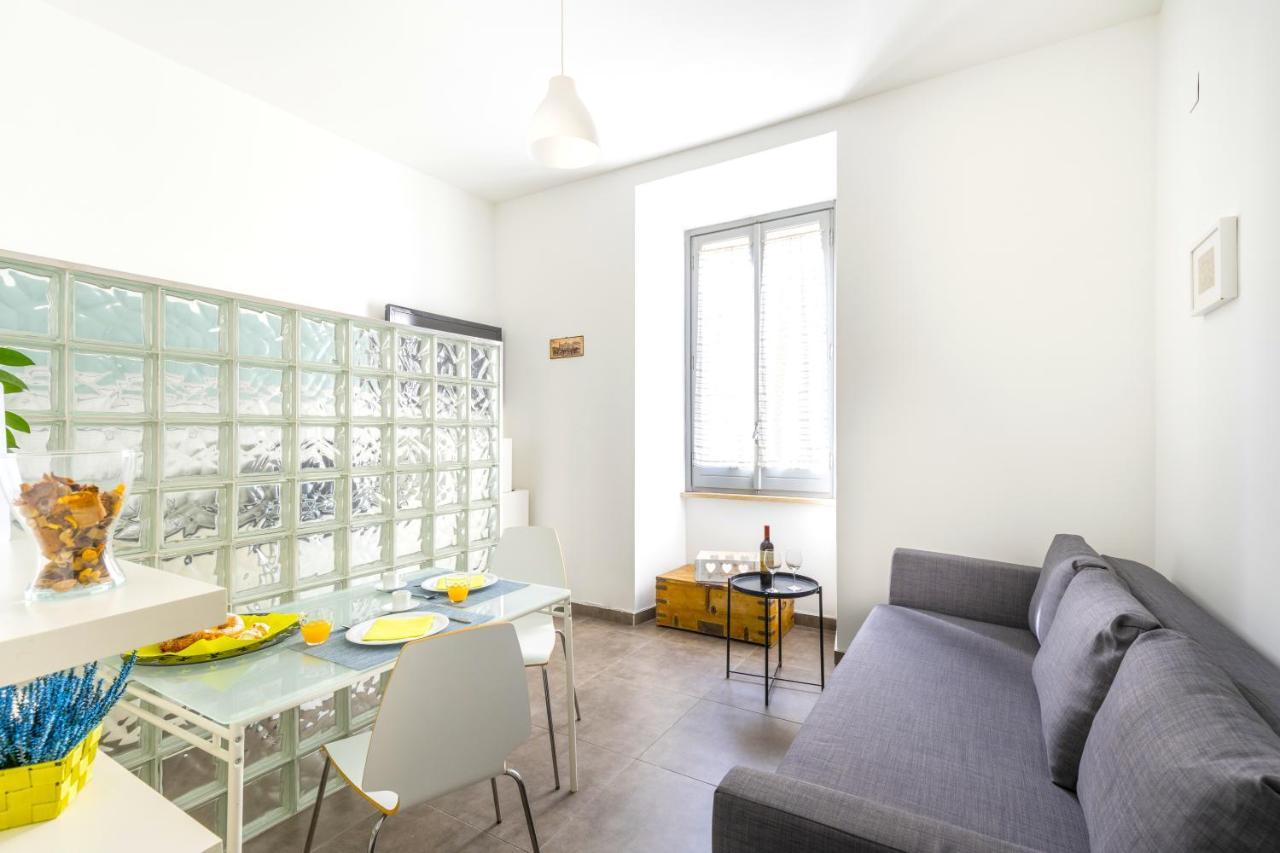 Hostly - Nicole Apartment Volturno- Full Rome Center Roma Exterior foto