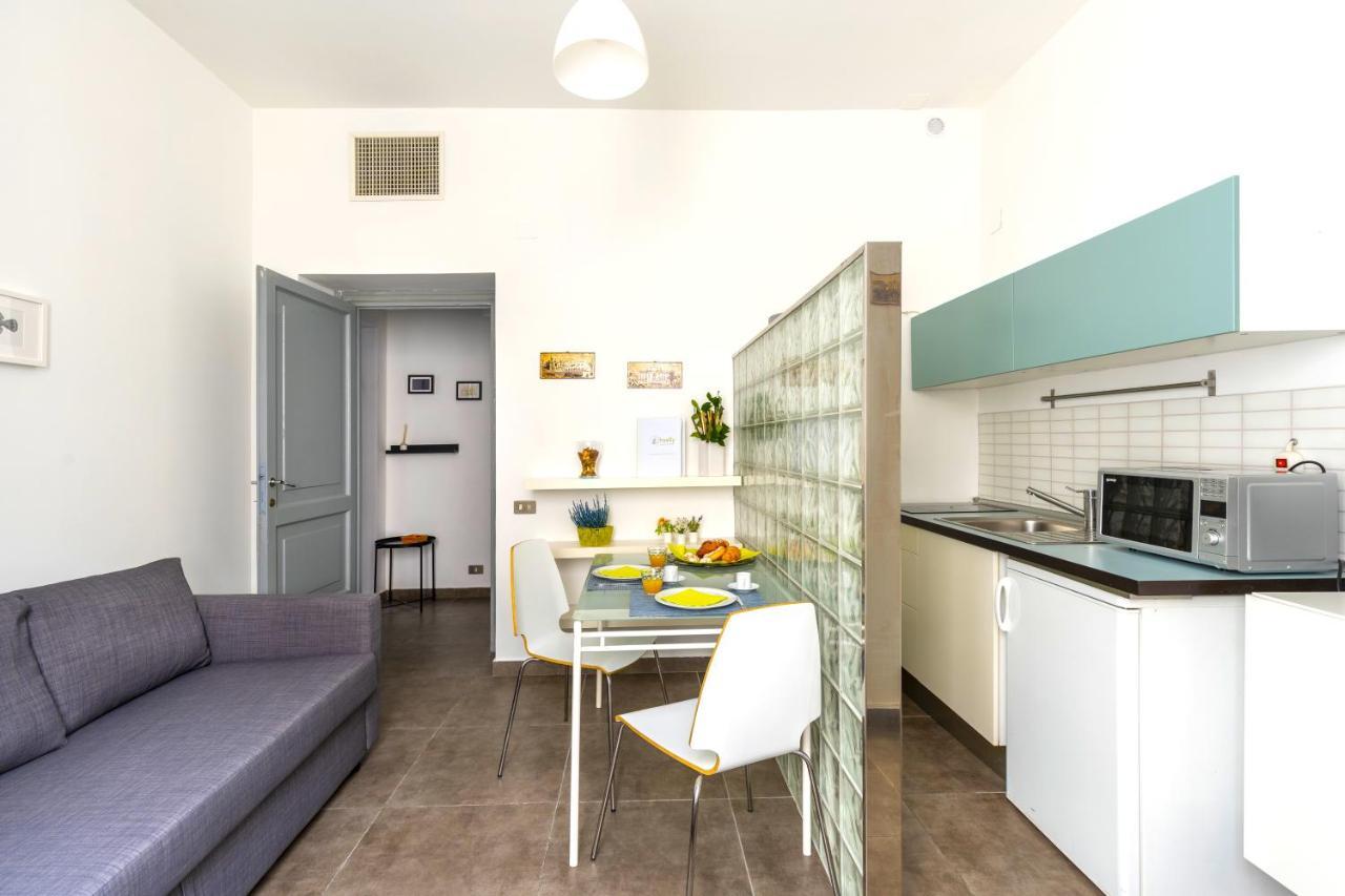 Hostly - Nicole Apartment Volturno- Full Rome Center Roma Exterior foto