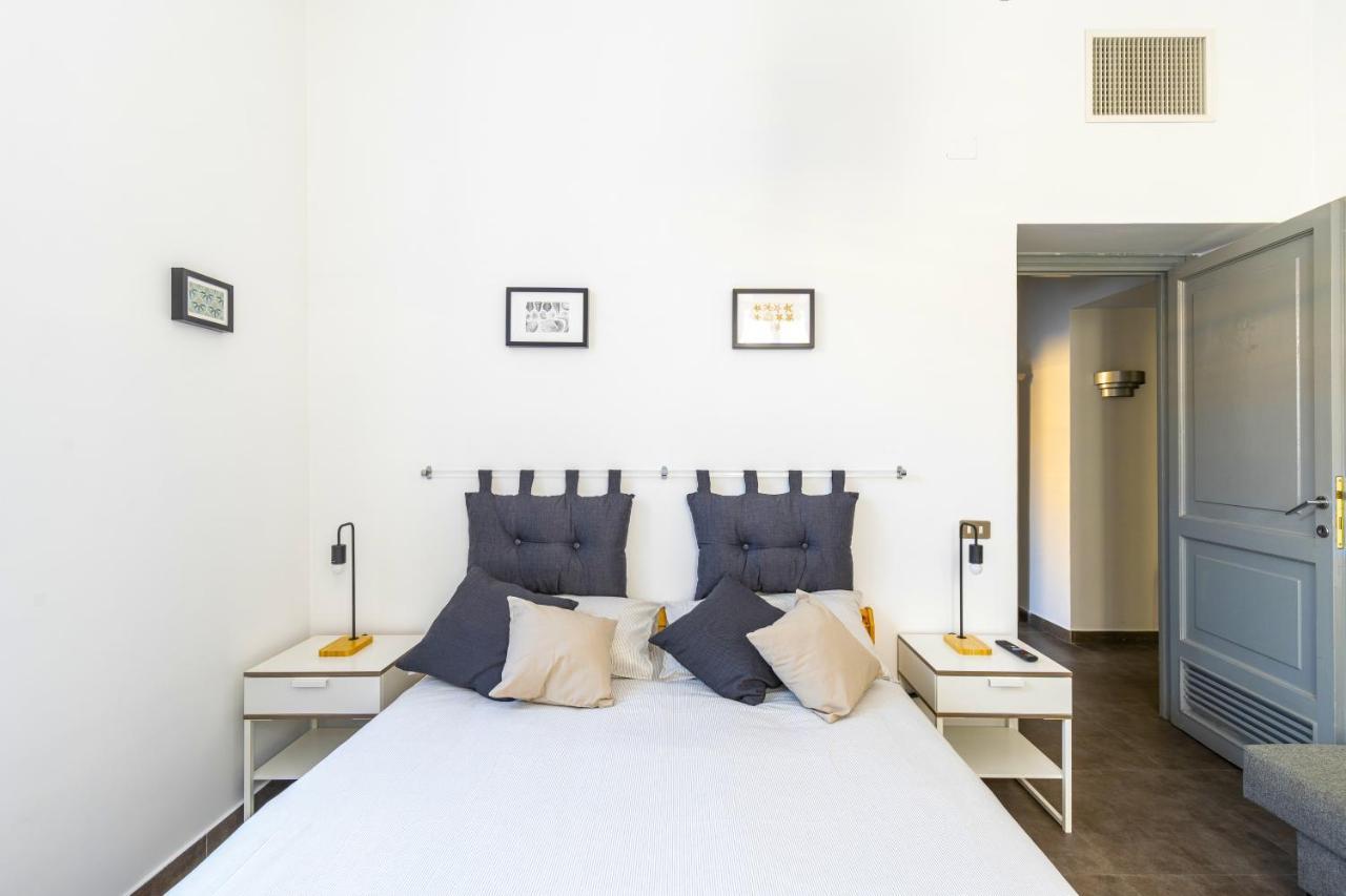 Hostly - Nicole Apartment Volturno- Full Rome Center Roma Exterior foto